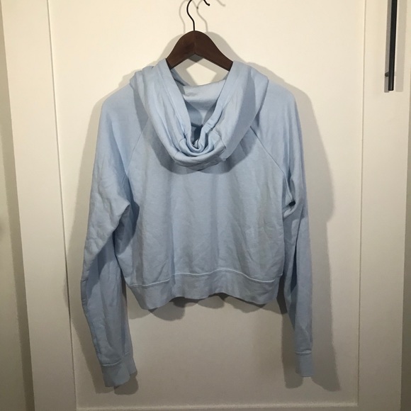 Nike Light Blue Cropped Sweatshirt - Picture 2 of 5